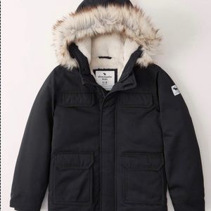 Kids Abercrombie faux fur hooded parka size 5/6